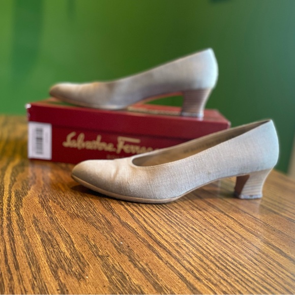 Ferragamo pumps - Picture 5 of 5